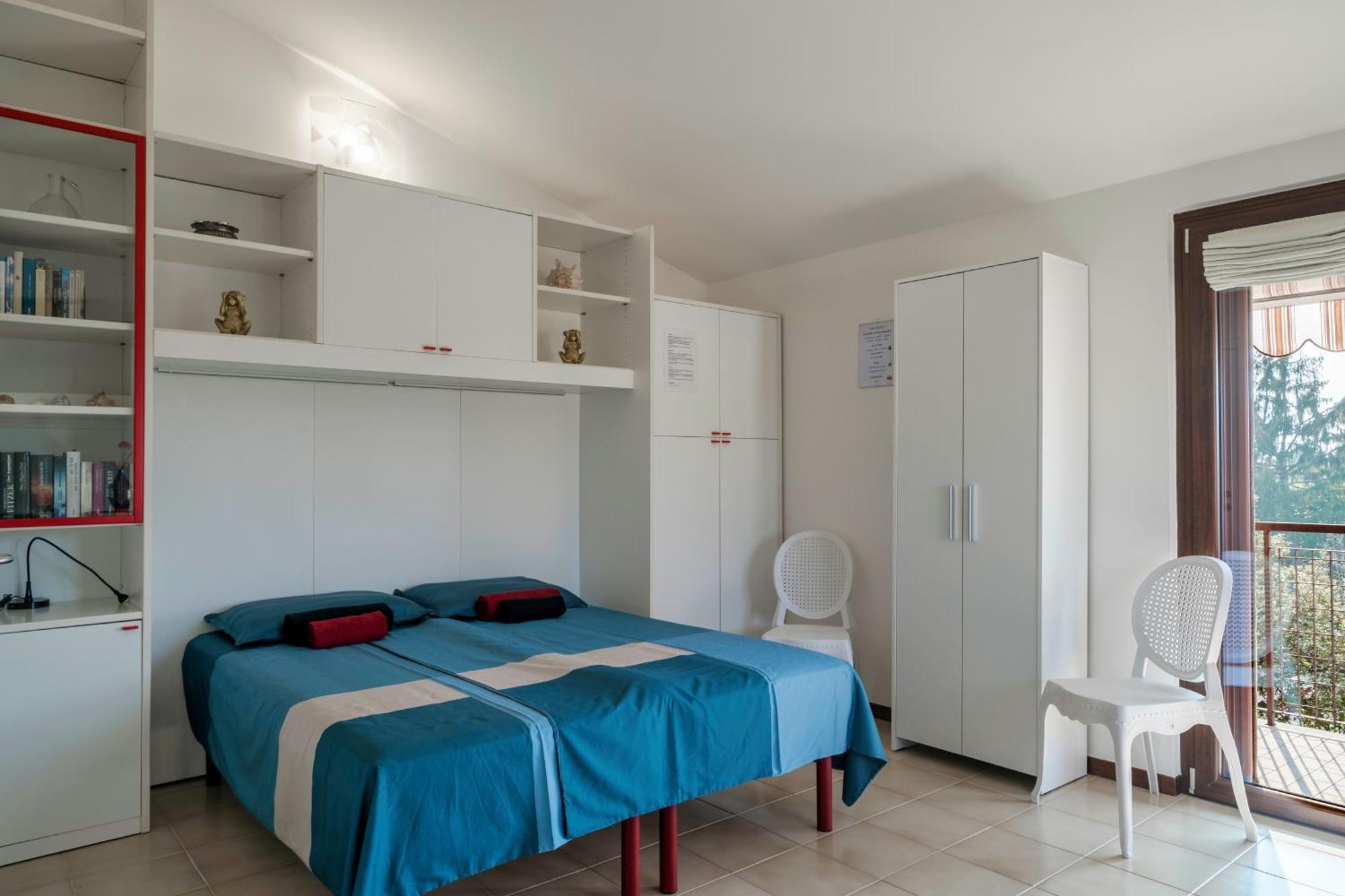 Casa Lugana 15 - Monolocale Con Piscina Fronte Lago Sirmione Eksteriør bilde